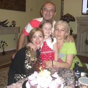 Meet your Posher, Semir gordana